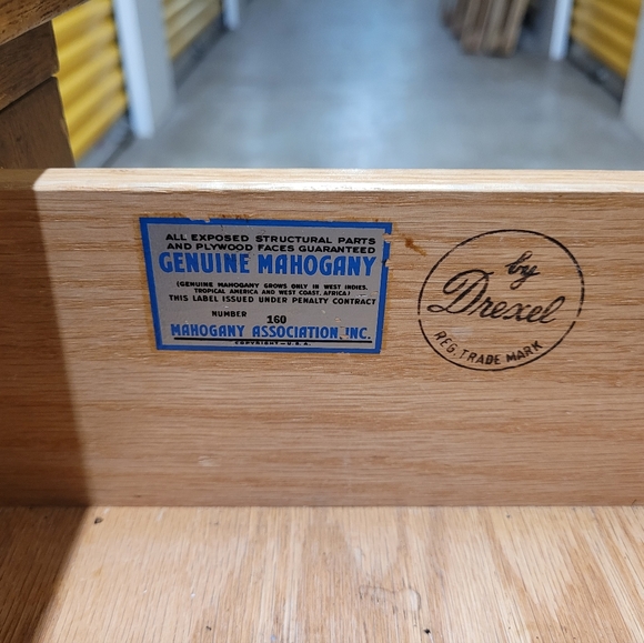 Rare Drexel lowboy dresser - Picture 5 of 7